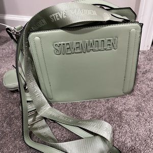 NWT Steve Madden Bevelyn